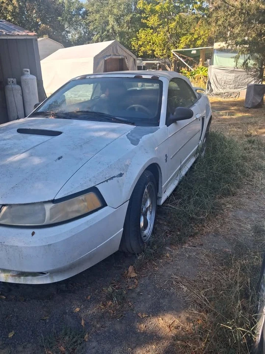 2000 Ford SN95 Mustang - Image 2 of 5