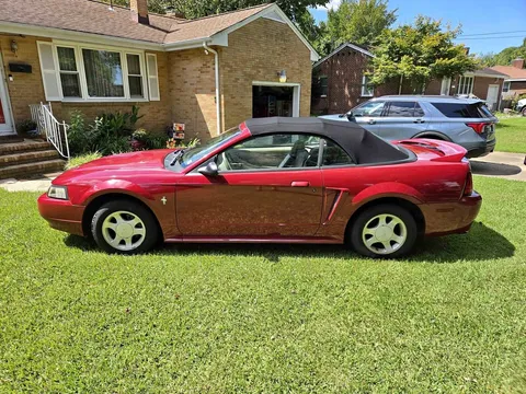 2000 Ford Mustang Convertible 2D