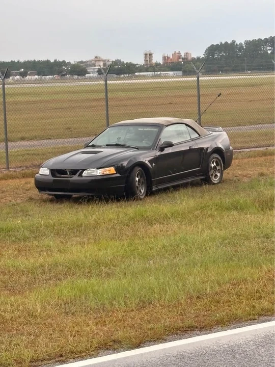 2000 Ford SN95 Mustang - Image 3 of 9