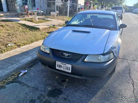 2000 Ford Mustang Coupe