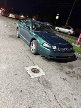 2000 Ford Mustang Coupe