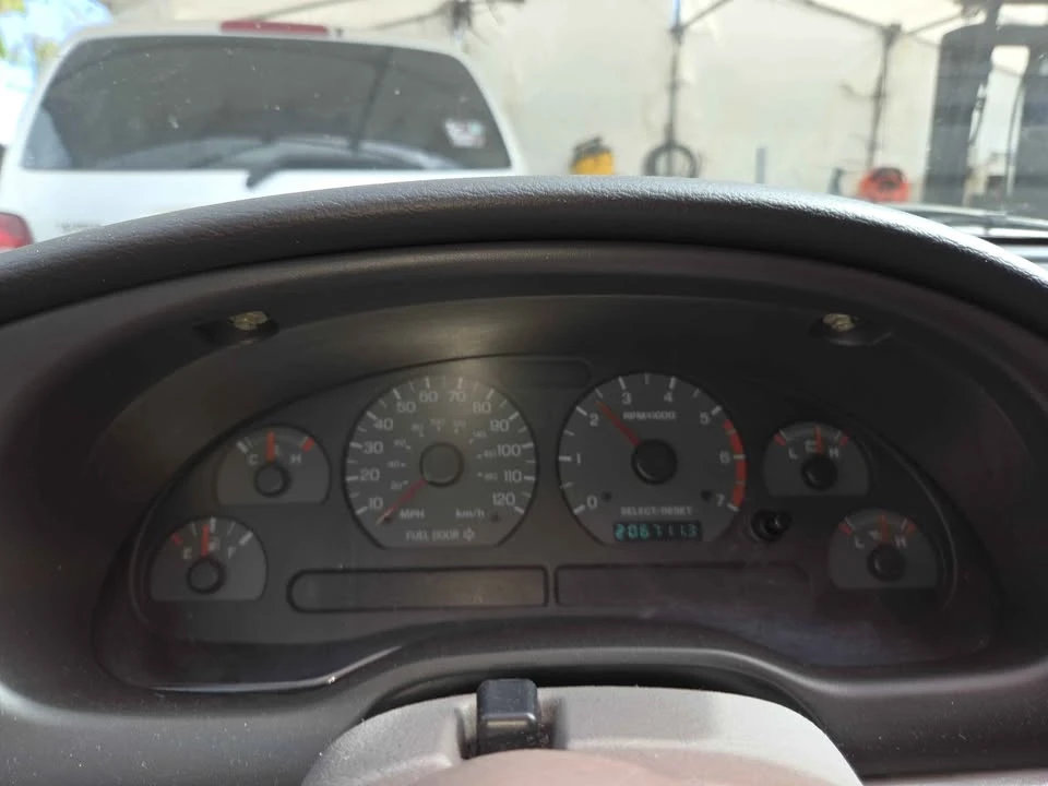 2000 Ford SN95 Mustang - Image 10 of 11