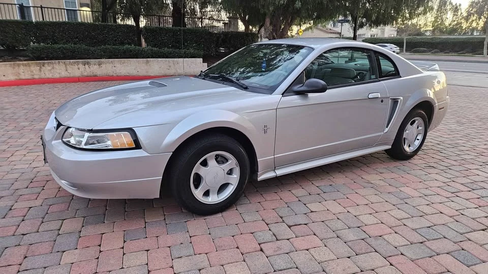2000 Ford SN95 Mustang - Image 2 of 6