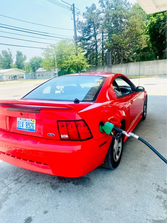 2000 Ford SN95 Mustang - Image 2 of 10