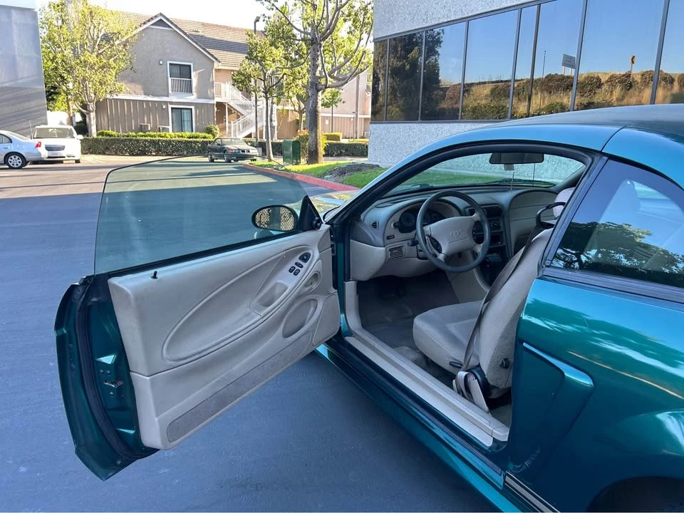 2000 Ford SN95 Mustang - Image 11 of 13