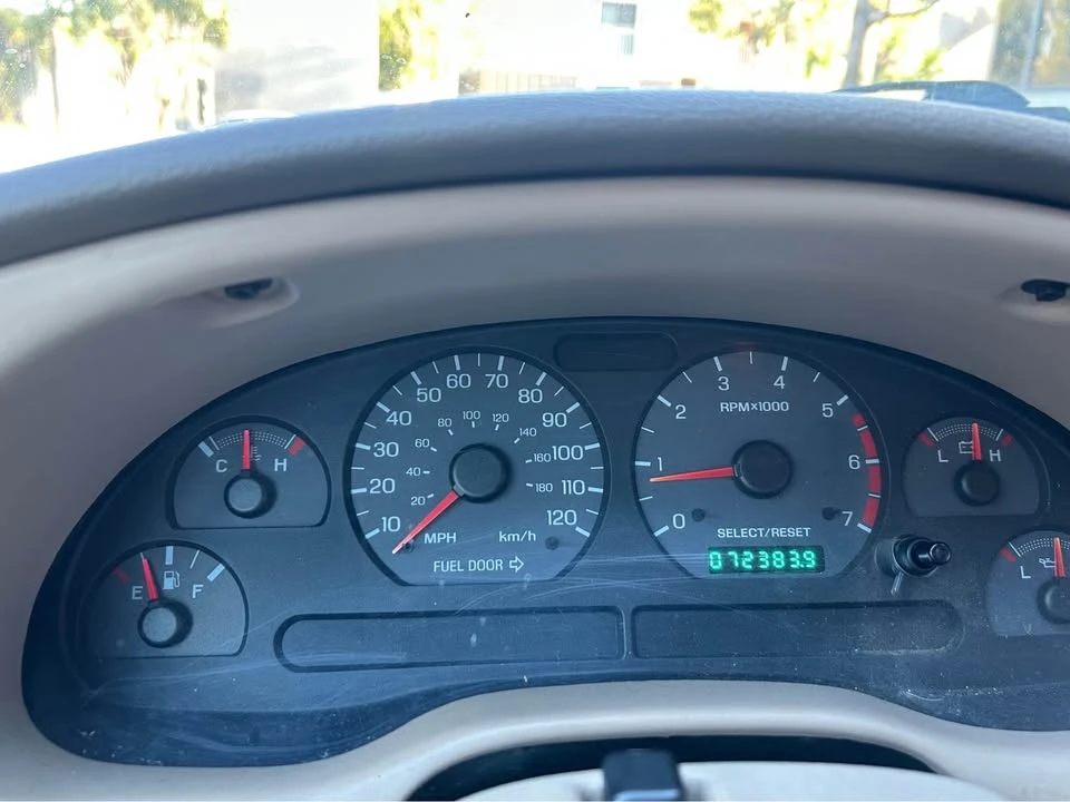 2000 Ford SN95 Mustang - Image 9 of 14