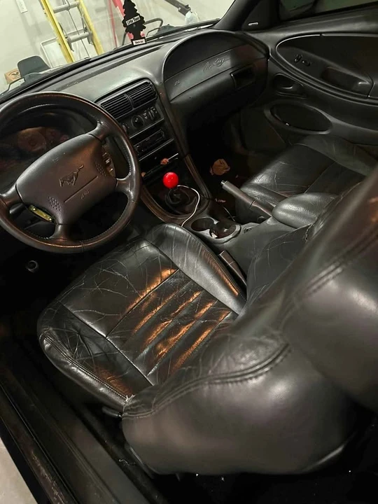 2000 Ford SN95 Mustang - Image 11 of 12