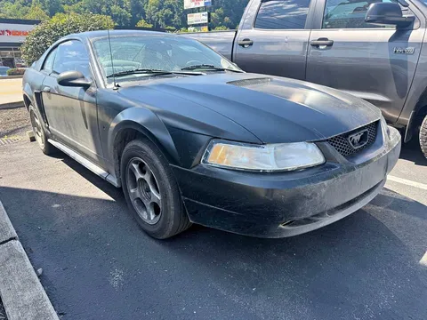 2000 Ford Mustang Coupe 2D