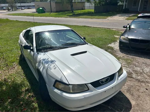2000 Ford Mustang Coupe 2D
