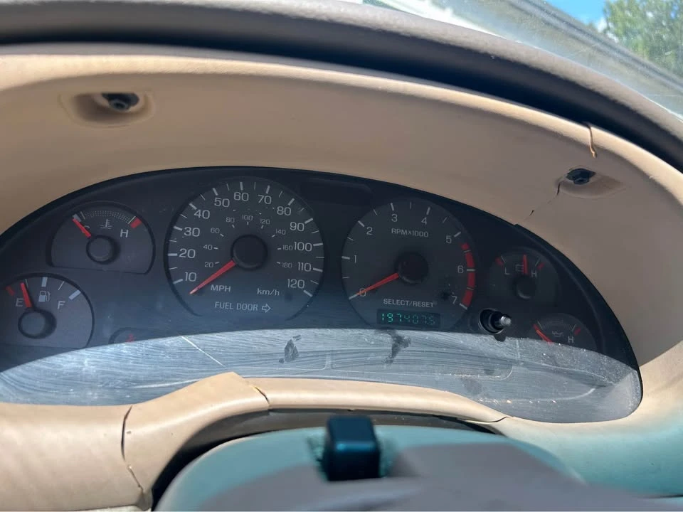 2000 Ford SN95 Mustang - Image 2 of 15