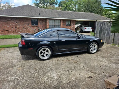 2000 Ford Mustang Coupe 2D