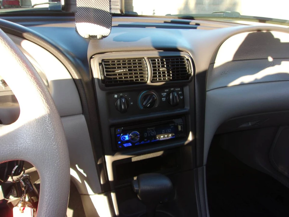 2000 Ford SN95 Mustang - Image 7 of 12