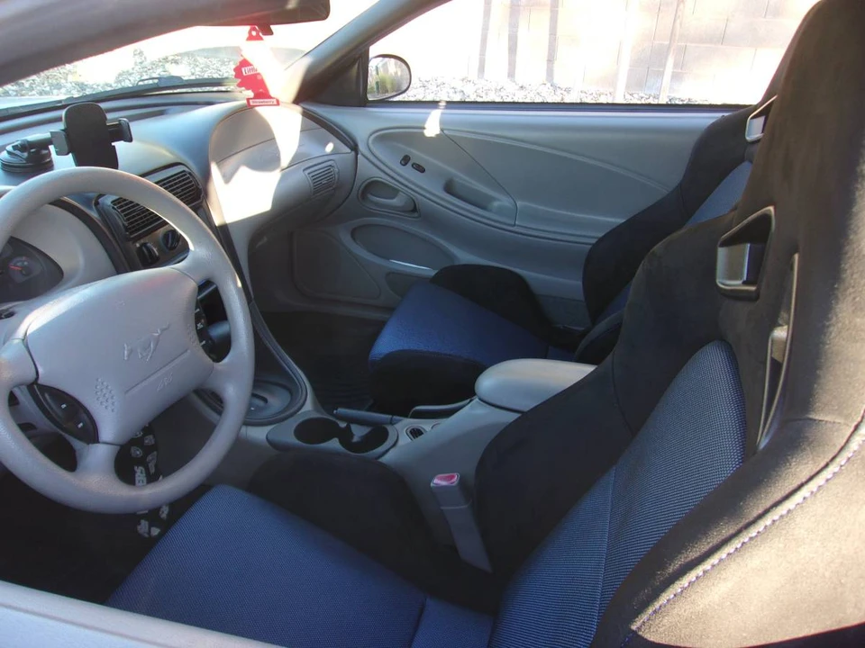 2000 Ford SN95 Mustang - Image 6 of 12