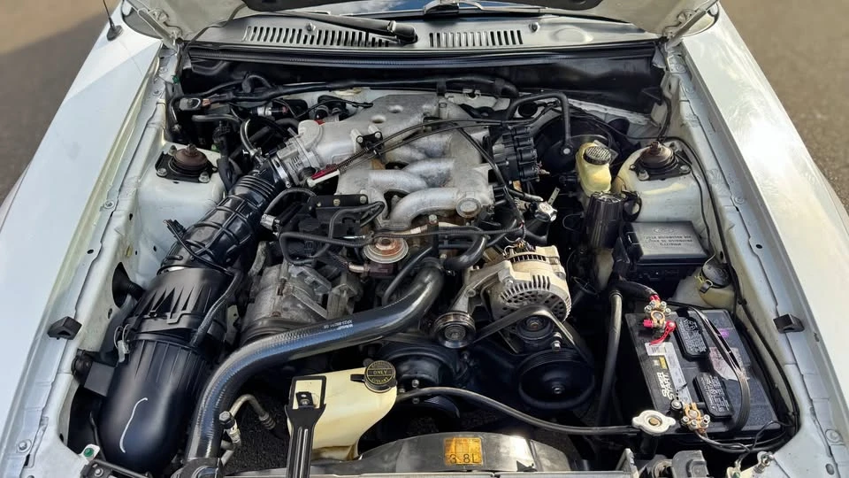 2000 Ford SN95 Mustang - Image 10 of 18