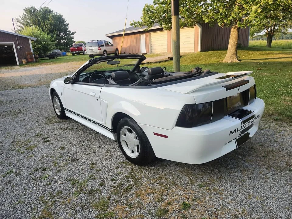 2000 Ford SN95 Mustang - Image 2 of 4