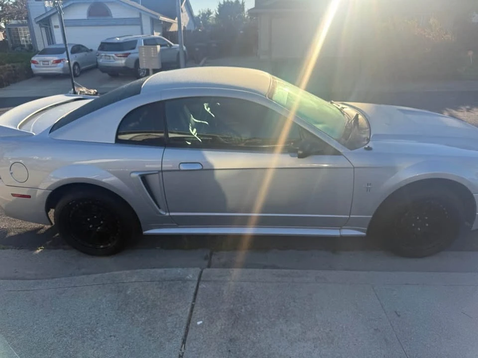 2000 Ford SN95 Mustang - Image 2 of 11