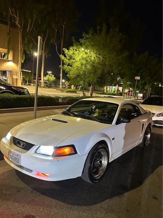 2000 Ford SN95 Mustang - Image 2 of 9