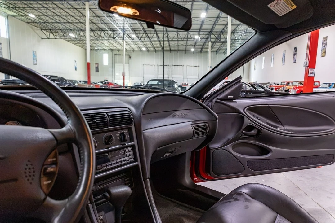 2000 Ford SN95 Mustang - Image 13 of 31