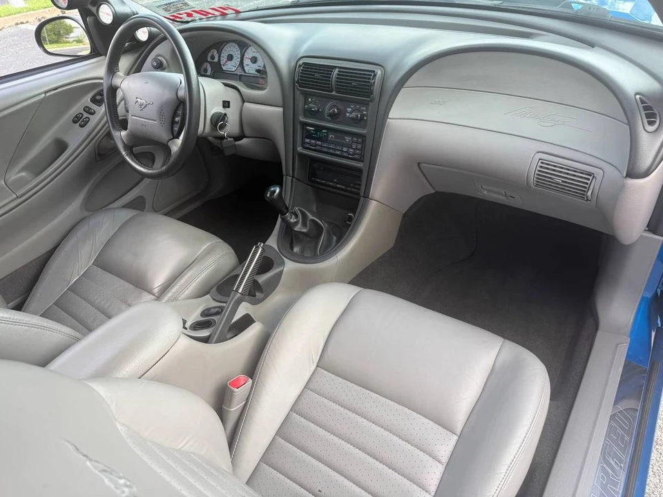 2000 Ford - Image 11 of 24