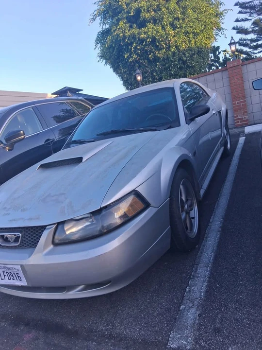 2000 Ford SN95 Mustang - Image 2 of 5