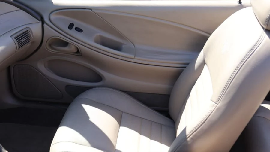 2000 Ford SN95 Mustang - Image 12 of 20