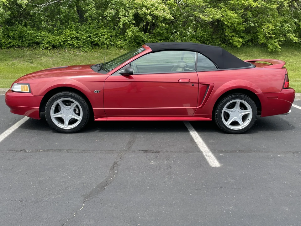 2000 Ford SN95 Mustang - Image 23 of 31
