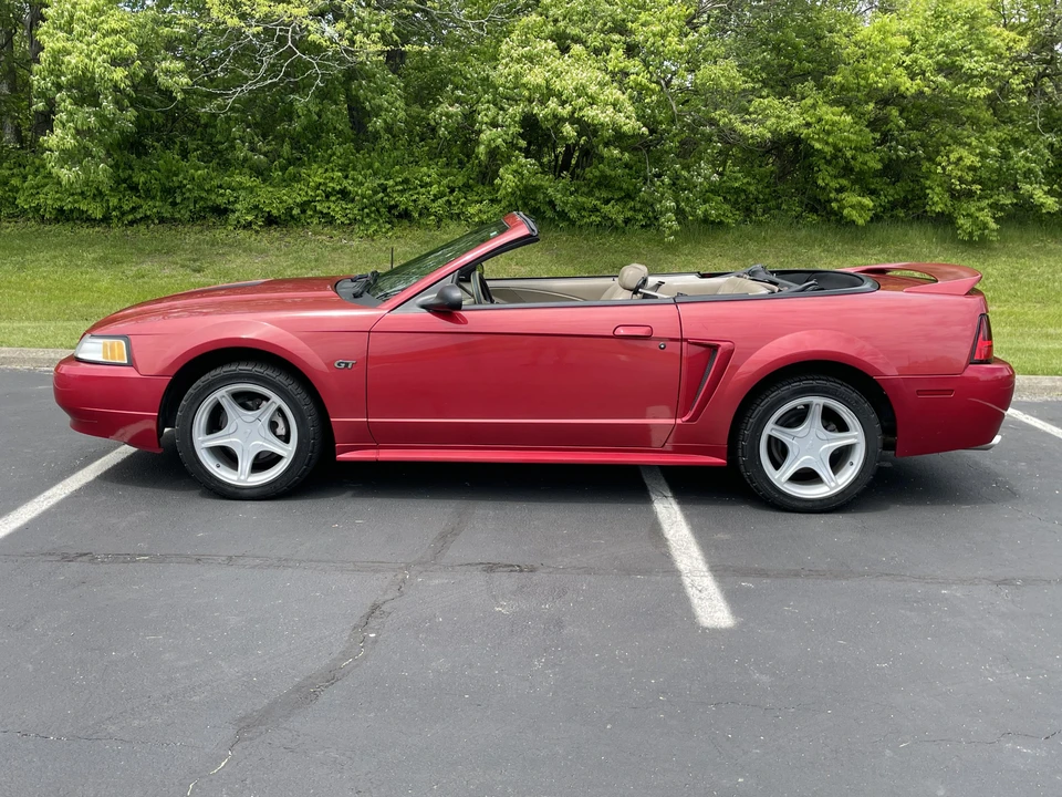 2000 Ford SN95 Mustang - Image 10 of 31