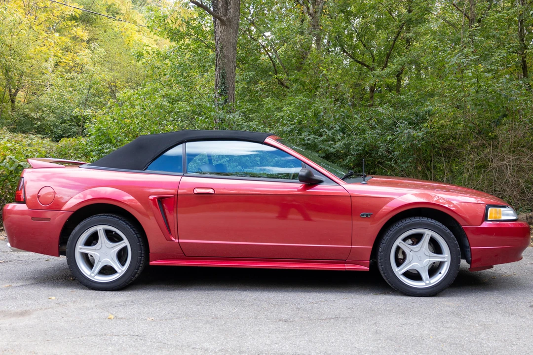2000 Ford SN95 Mustang - Image 3 of 31