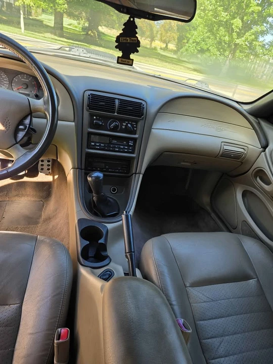 2000 Ford SN95 Mustang - Image 6 of 9