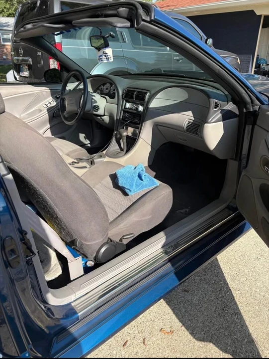 2000 Ford SN95 Mustang - Image 8 of 12