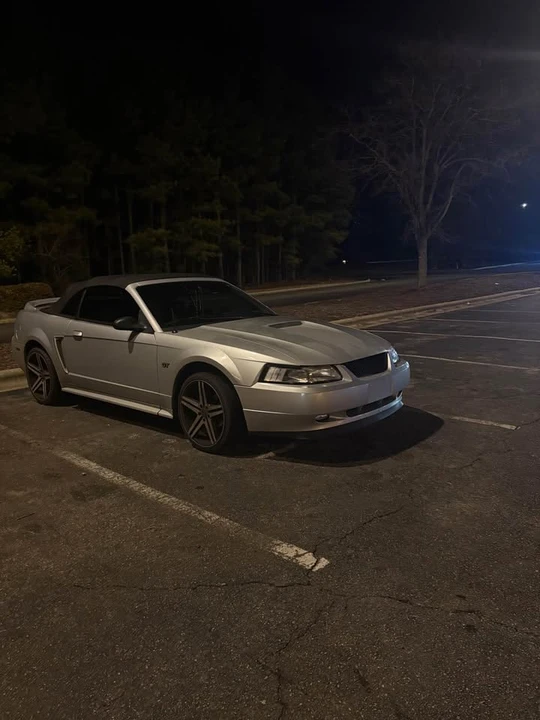 2000 Ford SN95 Mustang - Image 2 of 3