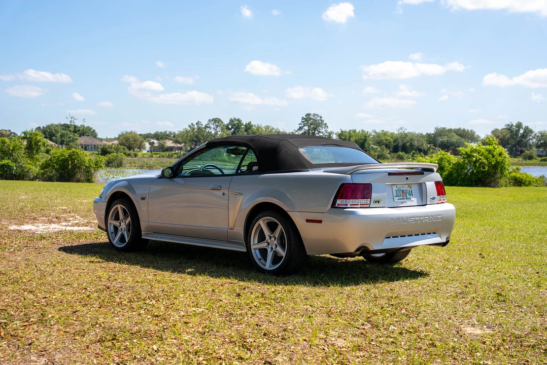 2000 Ford SN95 Mustang - Image 11 of 31