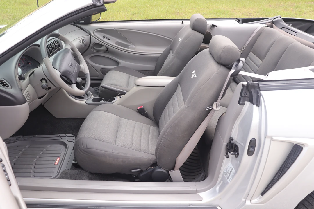 2000 Ford SN95 Mustang - Image 28 of 31