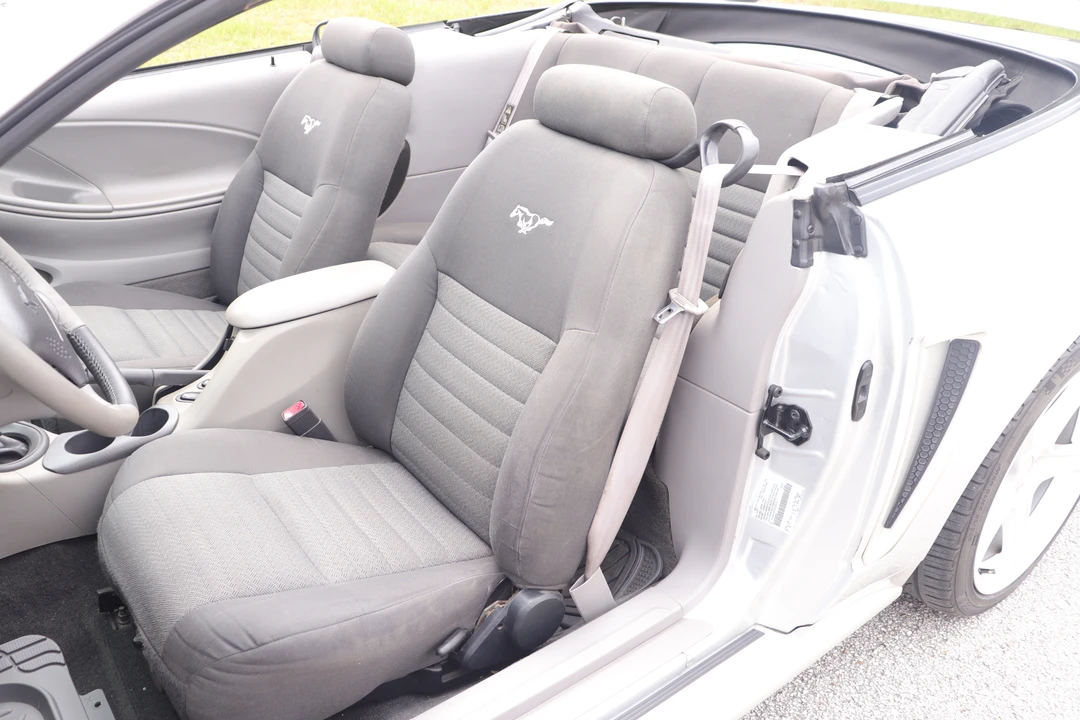2000 Ford SN95 Mustang - Image 29 of 31