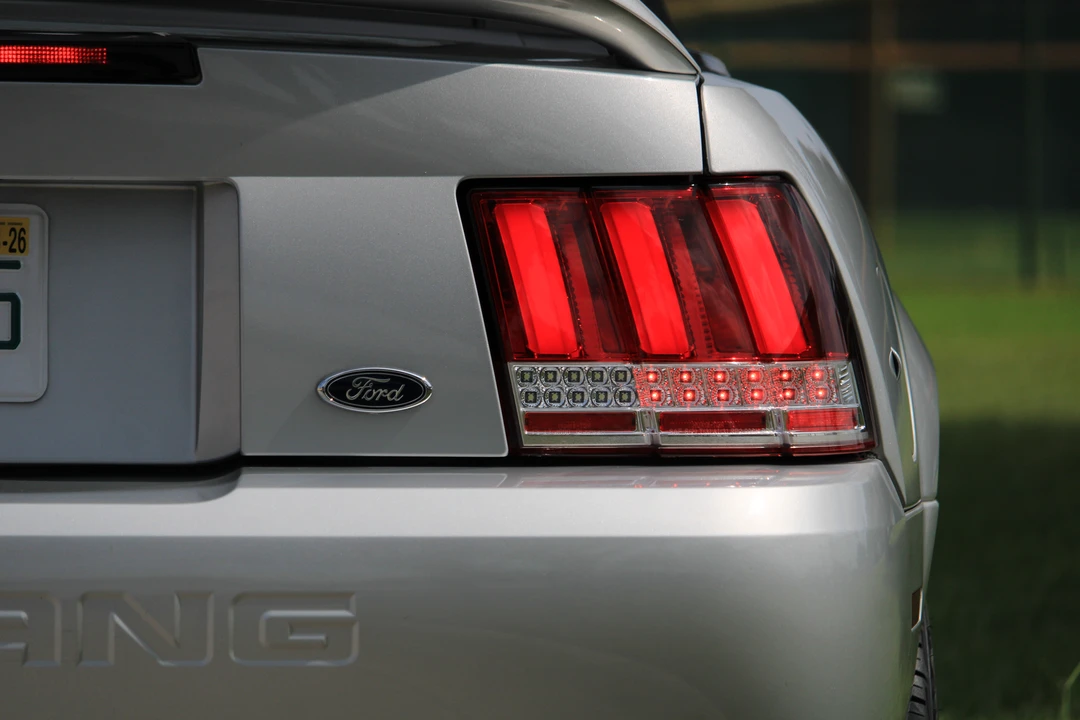 2000 Ford SN95 Mustang - Image 16 of 31
