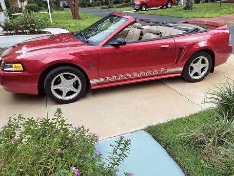 2000 Ford Mustang GT Convertible