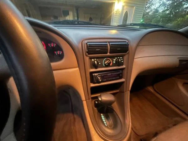 2000 Ford SN95 Mustang - Image 7 of 11