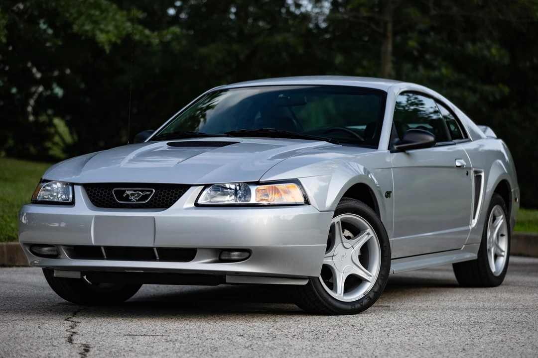 2000 Ford SN95 Mustang - Image 18 of 31