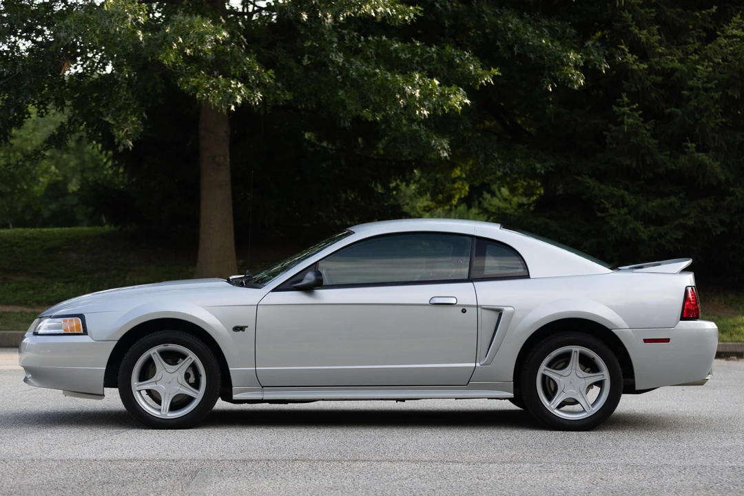 2000 Ford SN95 Mustang - Image 3 of 31