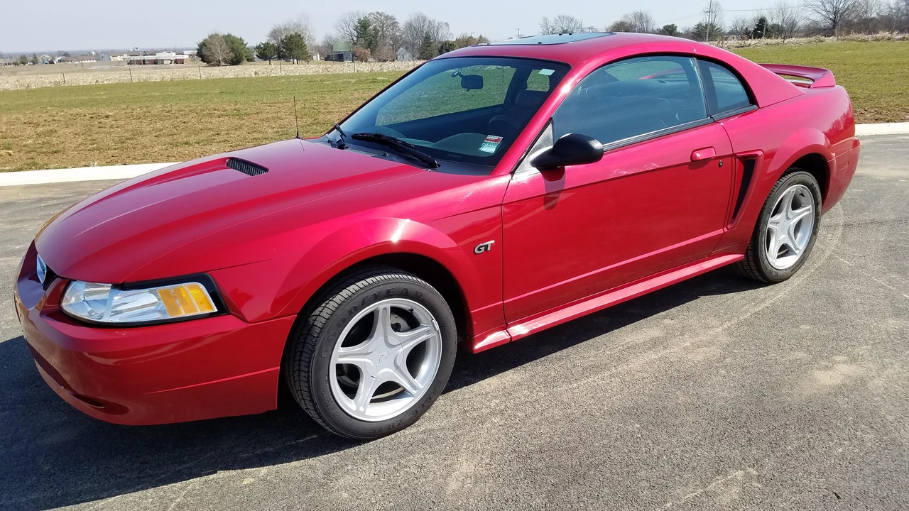 2000 Ford SN95 Mustang - Image 9 of 31