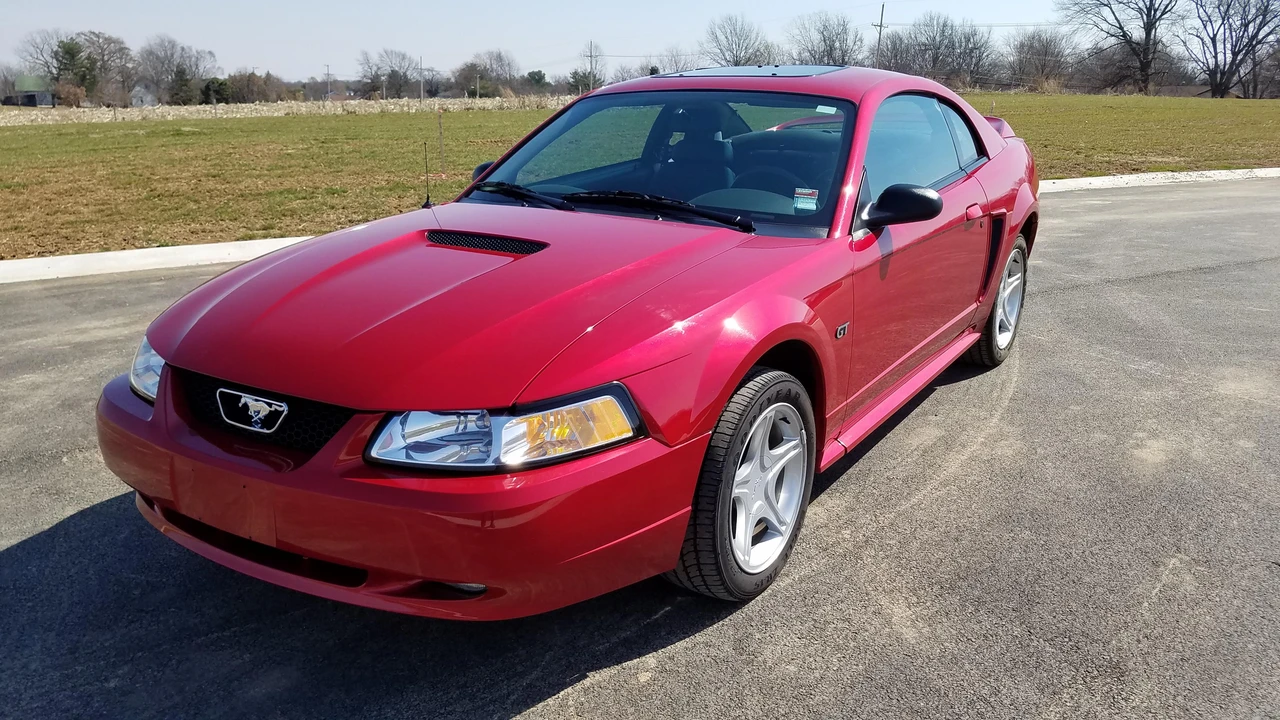 2000 Ford SN95 Mustang - Image 8 of 31