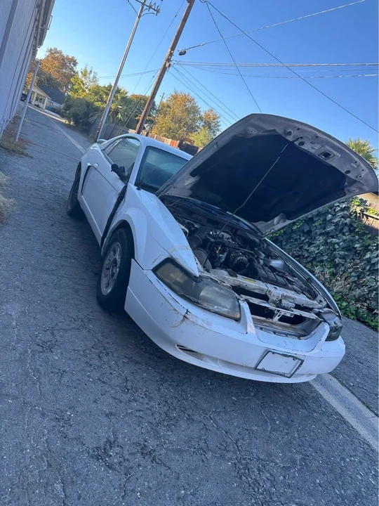 2000 Ford SN95 Mustang - Image 3 of 6