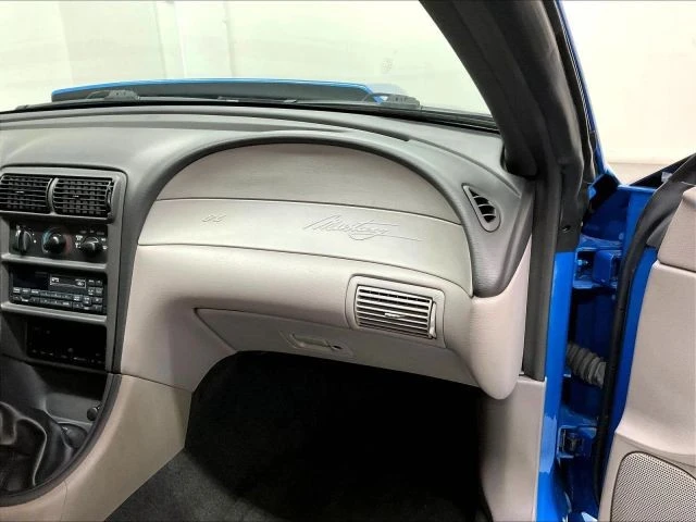2000 Ford SN95 Mustang - Image 11 of 31