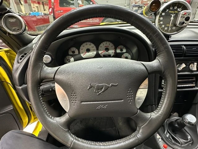2000 Ford - Image 12 of 31