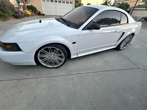 2000 Ford Mustang GT Coupe 2D
