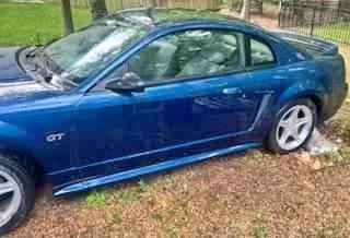 2000 Ford Mustang GT Coupe 2D