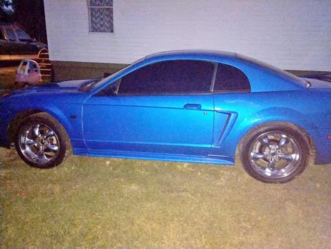 2000 Ford Mustang GT Coupe 2D