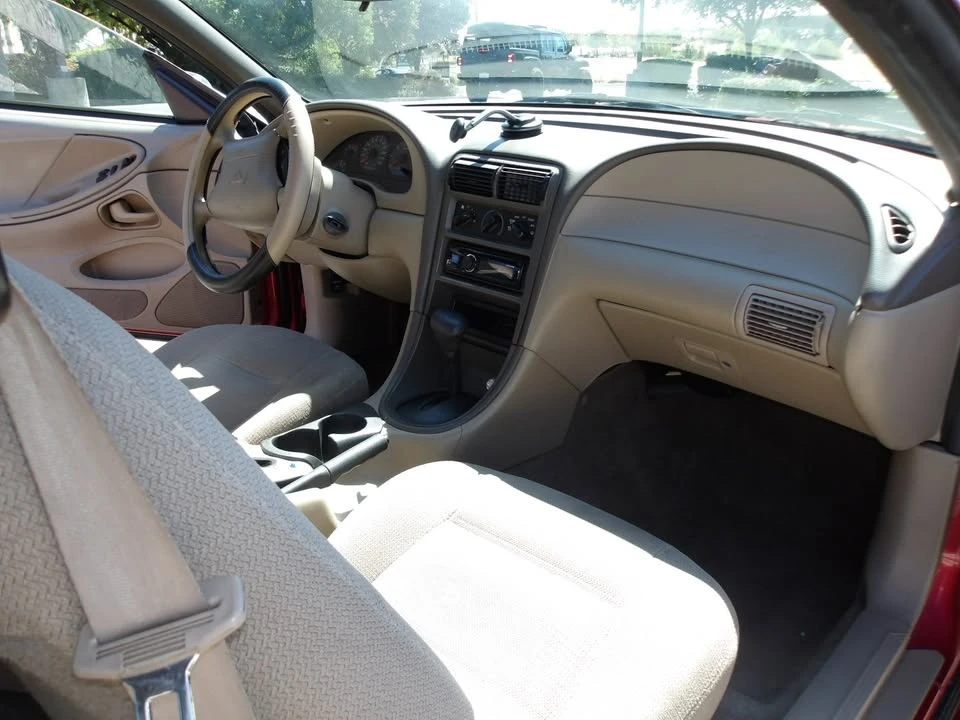 2000 Ford SN95 Mustang - Image 7 of 9