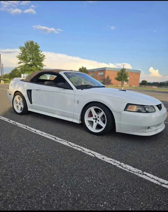 2000 Ford SN95 Mustang - Image 2 of 4