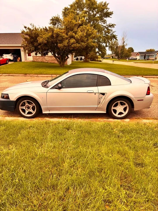 2000 Ford SN95 Mustang - Image 8 of 13